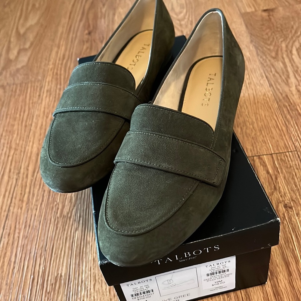 Talbots womens Deep Olive Green RYAN KEEPER flats 10M-